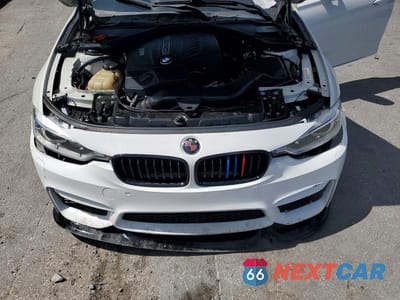 Zdjęcie 11 z 12 samochodu: 2013 BMW 335 XI VIN:WBA3B9C50DF140455 - miniatura