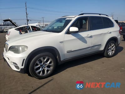 2013 BMW X5 XDRIVE35I 5UXZV4C56D0B11165 - główne zdjęcie licytacji z USA - miniatura