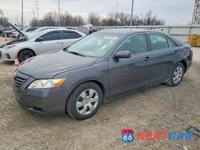 2008 TOYOTA CAMRY LE 4T1BE46KX8U770779 - główne zdjęcie licytacji z USA - miniatura