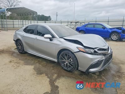 Czwarte zdjęcie samochodu z boku: 2024 TOYOTA CAMRY SE VIN:4T1G11AK2RU884316 - miniatura