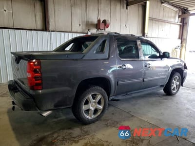 Trzecie zdjęcie samochodu z tyłu: 2011 CHEVROLET AVALANCHE LT VIN:3GNTKFE37BG291020 - miniatura