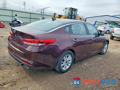 Trzecie zdjęcie samochodu z tyłu: 2016 KIA OPTIMA LX VIN:5XXGT4L33GG014809 - miniatura