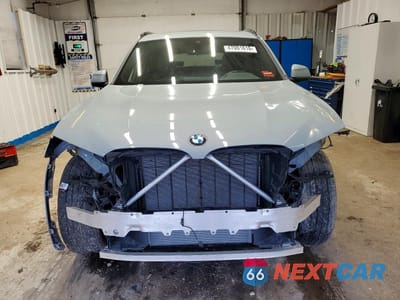 Piąte zdjęcie samochodu w środku: 2024 BMW X3 XDRIVE30I VIN:5UX53DP08R9U77552 - miniatura