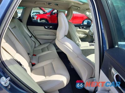 Zdjęcie 11 z 13 samochodu: 2023 VOLVO XC60 PLUS VIN:YV4L12RN8P1260751 - miniatura