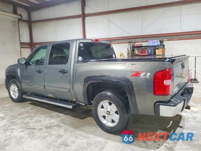 Drugie zdjęcie samochodu z przodu: 2011 CHEVROLET SILVERADO K1500 LT VIN:1GCPKSE39BF172731 - miniatura