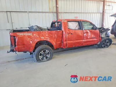 Trzecie zdjęcie samochodu z tyłu: 2018 TOYOTA TACOMA TRD SPORT VIN:3TMDZ5BN0JM053017 - miniatura