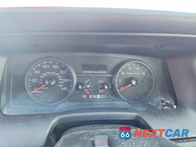 Zdjęcie 9 z 13 samochodu: 2008 FORD CROWN VICTORIA POLICE INTERCEPTOR VIN:2FAHP71V58X118095 - miniatura