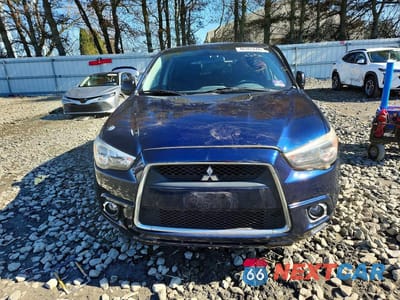 Piąte zdjęcie samochodu w środku: 2011 MITSUBISHI OUTLANDER SPORT SE VIN:JA4AR4AU0BZ009762 - miniatura