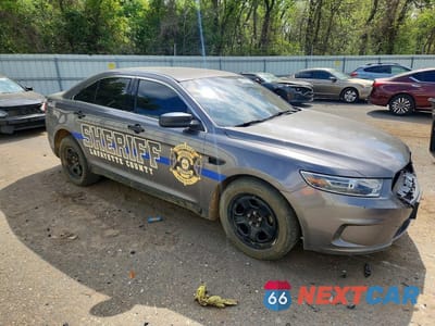 Czwarte zdjęcie samochodu z boku: 2017 FORD TAURUS POLICE INTERCEPTOR VIN:1FAHP2MK8HG145074 - miniatura