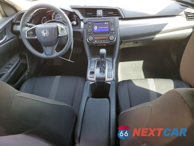 Zdjęcie 8 z 12 samochodu: 2018 HONDA CIVIC LX VIN:19XFC2F55JE013190 - miniatura