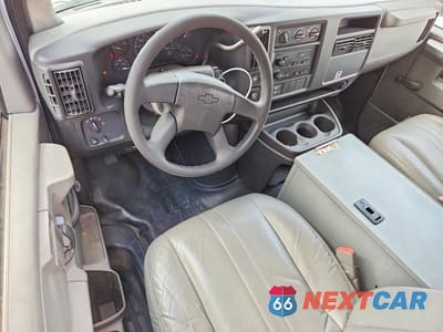 Zdjęcie 8 z 13 samochodu: 2007 CHEVROLET EXPRESS G2500 VIN:1GCGG25V471103842 - miniatura