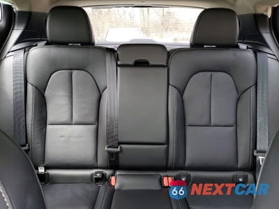 Zdjęcie 10 z 13 samochodu: 2023 VOLVO XC40 PLUS VIN:YV4L12UW8P2066294 - miniatura