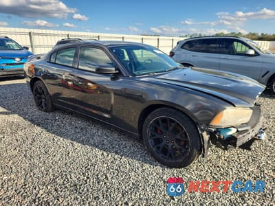 Czwarte zdjęcie samochodu z boku: 2014 DODGE CHARGER SXT VIN:2C3CDXHG0EH239325 - miniatura
