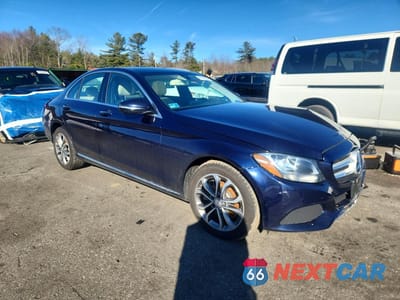 Czwarte zdjęcie samochodu z boku: 2016 MERCEDES-BENZ C300 VIN:55SWF4KB0GU161795 - miniatura