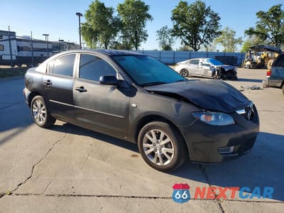 Czwarte zdjęcie samochodu z boku: 2008 MAZDA 3 I VIN:JM1BK12FX81791072 - miniatura