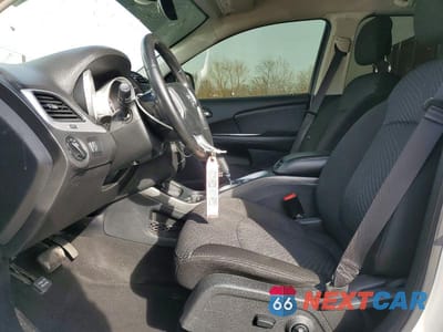 Zdjęcie 7 z 13 samochodu: 2020 DODGE JOURNEY SE VIN:3C4PDCAB8LT254034 - miniatura