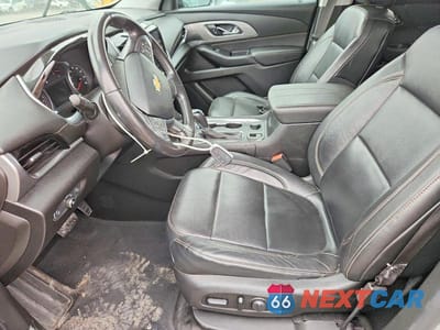 Zdjęcie 7 z 12 samochodu: 2019 CHEVROLET TRAVERSE LT VIN:1GNEVHKW3KJ176939 - miniatura