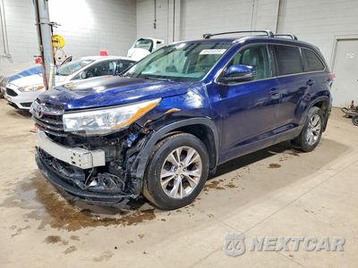 2015 TOYOTA HIGHLANDER XLE 5TDJKRFH3FS142929 - główne zdjęcie licytacji z USA - miniatura