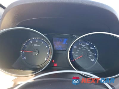 Zdjęcie 9 z 14 samochodu: 2011 HYUNDAI TUCSON LIMITED VIN:KM8JU3AC2BU275721 - miniatura