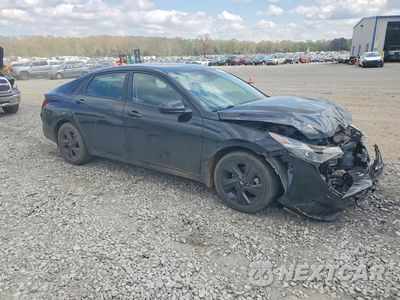 Czwarte zdjęcie samochodu z boku: 2022 HYUNDAI ELANTRA SEL VIN:KMHLM4AG5NU353947 - miniatura