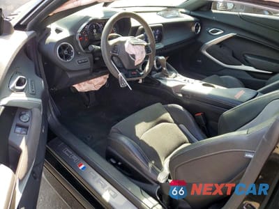Zdjęcie 8 z 11 samochodu: 2024 CHEVROLET CAMARO SS VIN:1G1FH1R72R0121370 - miniatura