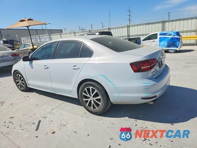 Drugie zdjęcie samochodu z przodu: 2017 VOLKSWAGEN JETTA SE VIN:3VWDB7AJ0HM412100 - miniatura