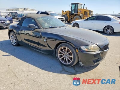 Czwarte zdjęcie samochodu z boku: 2008 BMW Z4 3.0 VIN:4USBU33518LW74572 - miniatura