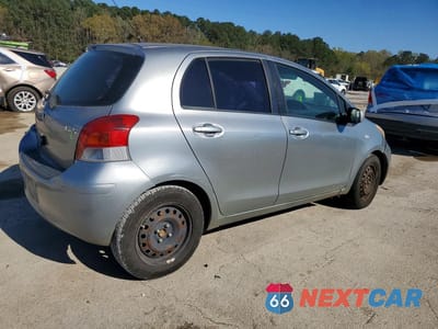 Trzecie zdjęcie samochodu z tyłu: 2011 TOYOTA YARIS BASE VIN:JTDKT4K3XB5342625 - miniatura