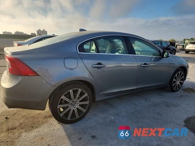 Trzecie zdjęcie samochodu z tyłu: 2018 VOLVO S60 PREMIER VIN:LYV402HK8JB179024 - miniatura