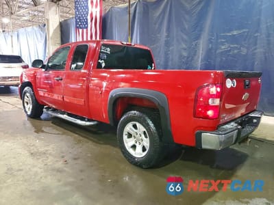 Drugie zdjęcie samochodu z przodu: 2008 CHEVROLET SILVERADO K1500 VIN:2GCEK190181215721 - miniatura