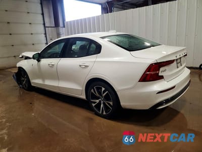 Drugie zdjęcie samochodu z przodu: 2024 VOLVO S60 CORE VIN:7JRL12FK5RG323125 - miniatura