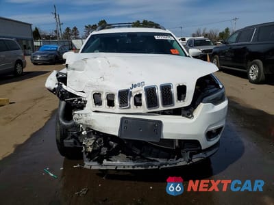 Piąte zdjęcie samochodu w środku: 2019 JEEP CHEROKEE LIMITED VIN:1C4PJMDX0KD293727 - miniatura