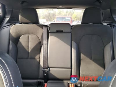 Zdjęcie 10 z 15 samochodu: 2021 VOLVO XC40 T5 R-DESIGN VIN:YV4162UM0M2483394 - miniatura