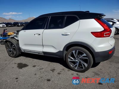 Drugie zdjęcie samochodu z przodu: 2021 VOLVO XC40 T4 R-DESIGN VIN:YV4AC2HM6M2487226 - miniatura