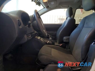 Zdjęcie 7 z 12 samochodu: 2014 JEEP COMPASS SPORT VIN:1C4NJCBAXED742853 - miniatura