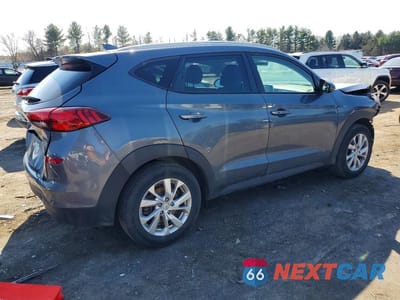 Trzecie zdjęcie samochodu z tyłu: 2019 HYUNDAI TUCSON VALUE VIN:KM8J3CA48KU986898 - miniatura