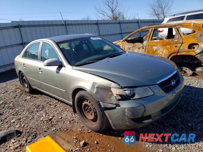 Czwarte zdjęcie samochodu z boku: 2008 HYUNDAI SONATA GLS V6 VIN:5NPET46F38H334005 - miniatura