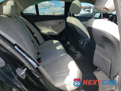 Zdjęcie 10 z 12 samochodu: 2018 MERCEDES-BENZ C 300 VIN:55SWF4JB8JU269977 - miniatura