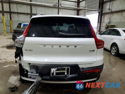 Zdjęcie 6 z 13 samochodu: 2025 VOLVO XC40 PLUS VIN:YV4L12UE5S2589790 - miniatura