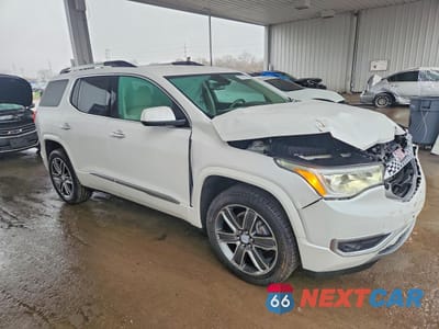 Czwarte zdjęcie samochodu z boku: 2019 GMC ACADIA DENALI VIN:1GKKNXLS8KZ153762 - miniatura