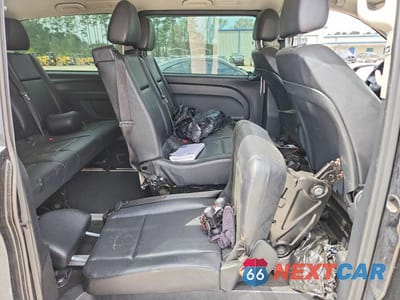 Zdjęcie 11 z 13 samochodu: 2018 MERCEDES-BENZ METRIS VIN:WD4PG2EE6J3348949 - miniatura