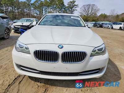 Piąte zdjęcie samochodu w środku: 2011 BMW 528 I VIN:WBAFR1C56BC736890 - miniatura