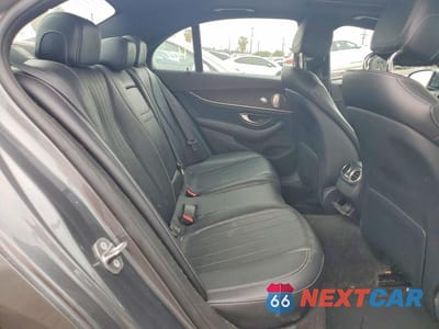 Zdjęcie 10 z 11 samochodu: 2017 MERCEDES-BENZ E 300 4MATIC VIN:WDDZF4KB6HA093517 - miniatura