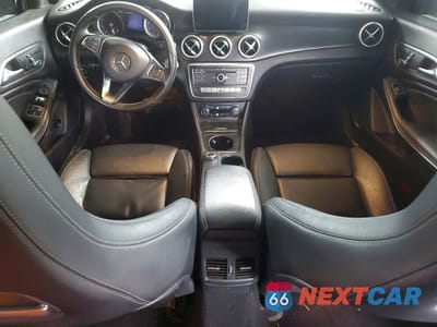 Zdjęcie 8 z 11 samochodu: 2018 MERCEDES-BENZ CLA 250 VIN:WDDSJ4EB2JN528995 - miniatura