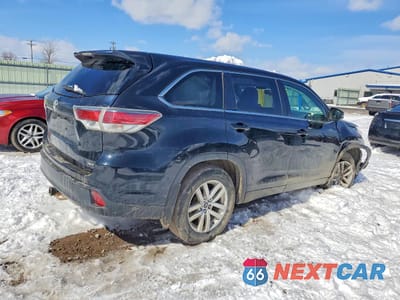 Trzecie zdjęcie samochodu z tyłu: 2016 TOYOTA HIGHLANDER LE VIN:5TDBKRFH2GS338687 - miniatura