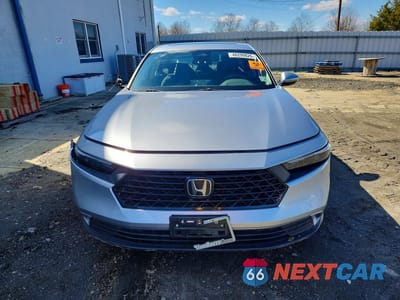 Piąte zdjęcie samochodu w środku: 2023 HONDA ACCORD EX VIN:1HGCY1F35PA041288 - miniatura