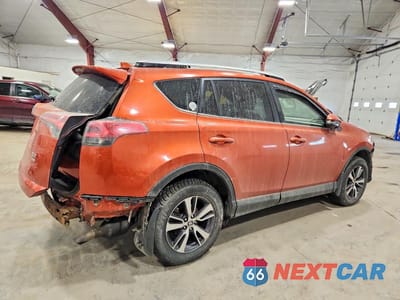 Trzecie zdjęcie samochodu z tyłu: 2016 TOYOTA RAV4 XLE VIN:JTMRFREV9GJ097699 - miniatura