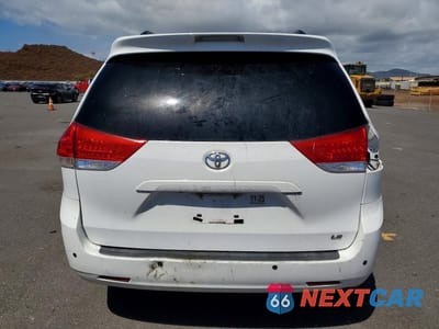 Zdjęcie 6 z 13 samochodu: 2014 TOYOTA SIENNA LE 8-PASSENGER VIN:5TDKK3DC7ES428449 - miniatura