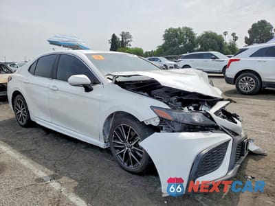 Czwarte zdjęcie samochodu z boku: 2024 TOYOTA CAMRY SE VIN:4T1G11AKXRU907874 - miniatura