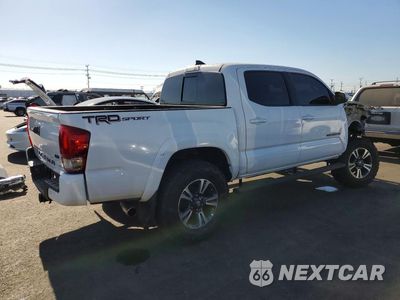 Trzecie zdjęcie samochodu z tyłu: 2017 TOYOTA TACOMA TRD SPORT VIN:3TMAZ5CN1HM033192 - miniatura